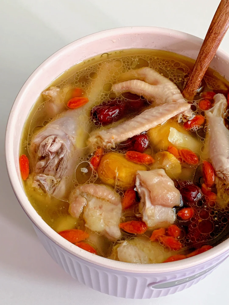 Goji berry Chestnut Chicken Soup